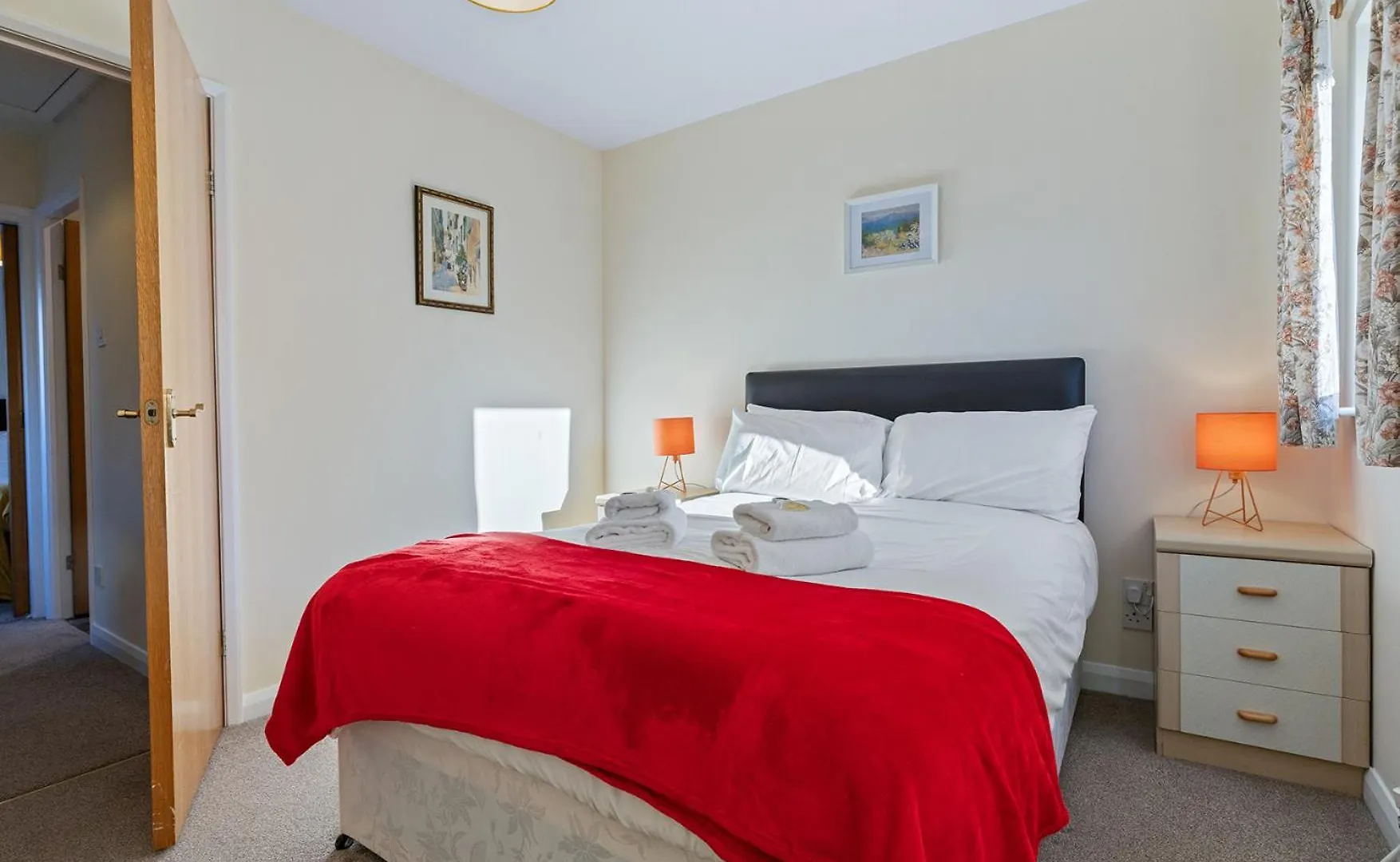 Pass The Keys Central Townhouse With Free Parking York 0*,